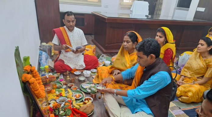 राजस्व एवं आपदा प्रबंधन मंत्री टंकराम वर्मा ने शंकर नगर स्थित बी-5/10 बँगला में कार्यालय किया प्रारंभ