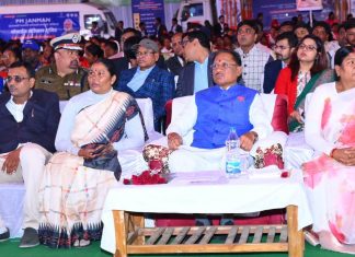 विशेष लेख : प्रधानमंत्री ने जाना मनकुंवारी का मन, कैसे बदल गया जीवन मनकुंवारी ने बताया
