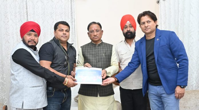 मुख्यमंत्री से छत्तीसगढ़ वेटरन क्रिकेट एसोसिएशन के प्रतिनिधिमंडल ने की सौजन्य मुलाकात