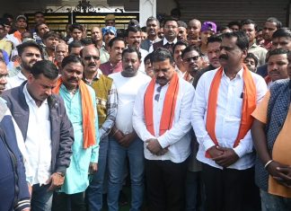 उपमुख्यमंत्री ने मृतक सादराम यादव के परिवारजनों को दिलाया हर संभव मदद का भरोसा