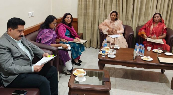 महिला एवं बाल विकास मंत्री श्रीमती राजवाड़े ने चयन समिति की ली बैठक