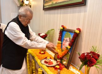 राज्यपाल विश्वभूषण हरिचंदन ने नेताजी सुभाषचंद्र बोस की जयंती पर उन्हें नमन किया