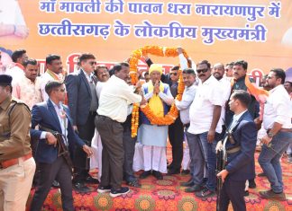 मुख्यमंत्री विष्णु देव साय के नारायणपुर जिले में प्रथम आगमन पर आत्मीय स्वागत