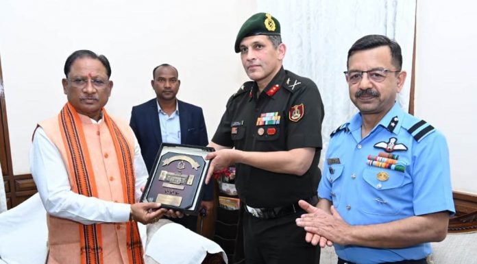 मुख्यमंत्री विष्णु देव साय से राष्ट्रीय रक्षा महाविद्यालय के अध्ययन दल ने की सौजन्य मुलाकात