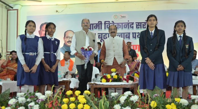 उप मुख्यमंत्री अरुण साव और संस्कृति मंत्री बृजमोहन अग्रवाल ने ‘स्वामी विवेकानंद सरोवर-बूढ़ातालाब पथ’ का किया लोकार्पण