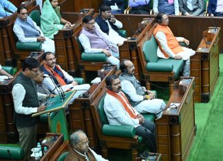 वित्त मंत्री ओ पी चौधरी पेश कर रहे हैं छत्तीसगढ़ का वार्षिक बजट 2024-25