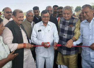 वाणिज्य और उद्योग एवं श्रम विभाग मंत्री लखन लाल देवांगन ने नगपुरा स्थित गौशाला का किया उद्घाटन