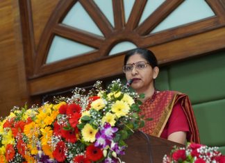 लोकसभा निर्वाचन-2024 : निर्वाचन की विश्वसनीयता, पारदर्शिता और निष्पक्षता बनाए रखना ही निर्वाचन अधिकारी की योग्यता की कसौटी : रीना बाबा साहेब कंगाले