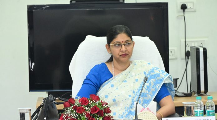 लोकसभा निर्वाचन-2024 : सफल निर्वाचन के लिए बेहतर समन्वय से काम करें अधिकारी – रीना बाबा साहेब कंगाले