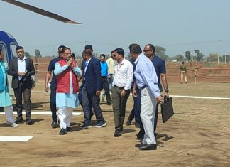 मुख्यमंत्री विष्णु देव साय का दामाखेड़ा हेलीपैड पर हुआ आत्मीय स्वागत