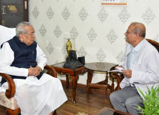 राज्यपाल हरिचंदन से छत्तीसगढ़ राज्य मानवाधिकार आयोग के कार्यवाहक अध्यक्ष ने सौजन्य मुलाकात की