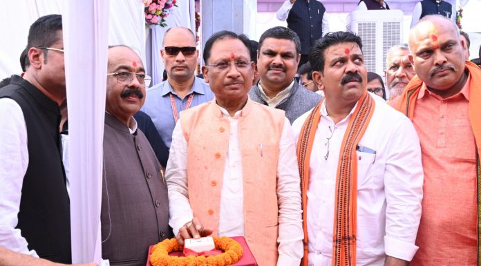 मुख्यमंत्री विष्णु देव साय ने आज छत्तीसगढ़ स्वामी विवेकानंद तकनीकी विश्वविद्यालय भिलाई में आयोजित कार्यक्रम में 268.54 करोड़ रूपए की लागत के 26 कार्यों का लोकार्पण और भूमिपूजन किया