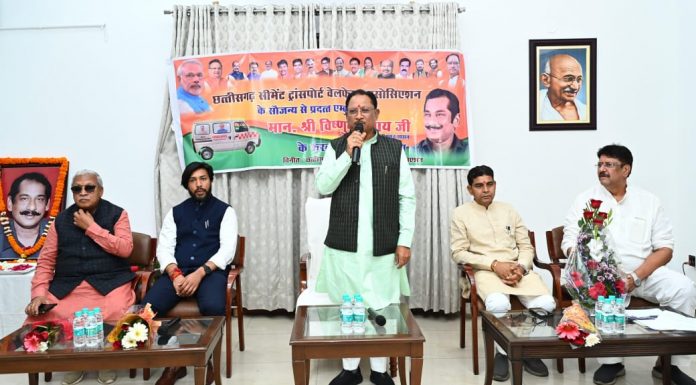 30 बरस के राजनीतिक जीवन में अनेक लोगों का इलाज कराया, जो आनंद इस काम में वो कहीं नहीं