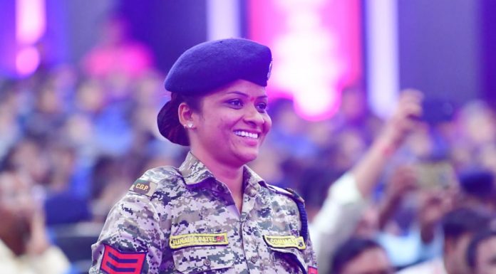 बस्तर फाइटर्स की कमांडों सुनैना ने गर्भावस्था के 7वें महीने तक की जंगल गश्त