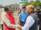 केंद्रीय रक्षा मंत्री राजनाथ सिंह के आज राजधानी रायपुर के स्वामी विवेकानंद एयरपोर्ट माना पहुंचने पर मुख्यमंत्री विष्णुदेव साय ने किया आत्मीय स्वागत