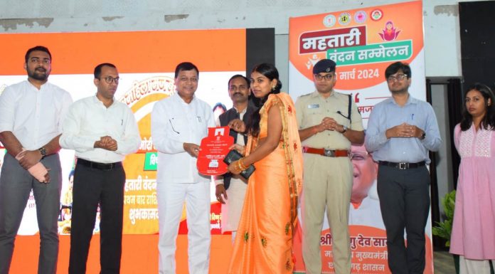 महिलाओं के सशक्त होने से पूरा परिवार होता है सशक्त : प्रधानमंत्री नरेंद्र मोदी