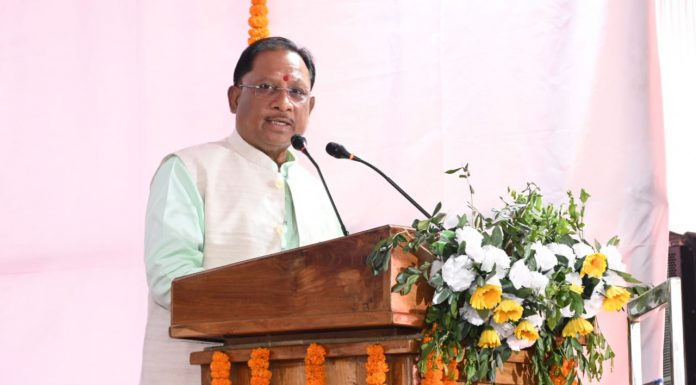 मुख्यमंत्री विष्णु देव साय ने रेल परियोजनाओं के लोकार्पण, भूमिपूजन कार्यक्रम को संबोधित करते हुए