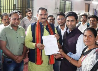 स्वास्थ्य विभाग के बर्खास्त 05 हजार कर्मी हुये बहाल और 25 हजार कर्मियों को मिला रूका वेतन