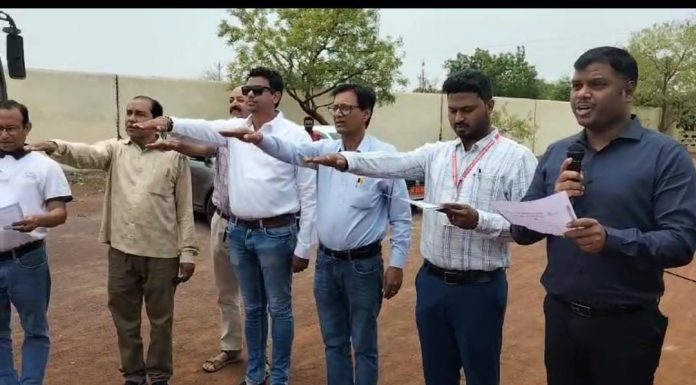 मतदाता जागरुकता अभियान – शिक्षा विभाग विकासखण्ड तिल्दा नेवरा ने निकाली मोटर साईकिल रैली