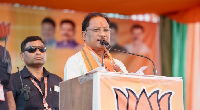 मुख्यमंत्री विष्णु देव साय ने कांग्रेस में मचे घमासान और बिखराव पर जमकर चुटकी ली