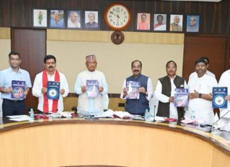 मुख्यमंत्री विष्णु देव साय ने राज्य नीति आयोग द्वारा तैयार ’एसडीजी डिस्ट्रिक्ट प्रोग्रेस रिपोर्ट, 2023’ एवं ’एसडीजी स्टेट प्रोग्रेस रिपोर्ट, 2023’ का किया विमोचन