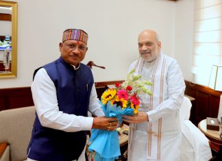 छत्तीसगढ़ के मुख्यमंत्री विष्णुदेव साय ने आज गृहमंत्री अमित शाह से संसद भवन में सौजन्य मुलाकात की