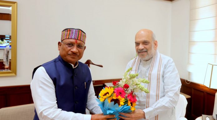 छत्तीसगढ़ के मुख्यमंत्री विष्णुदेव साय ने आज गृहमंत्री अमित शाह से संसद भवन में सौजन्य मुलाकात की