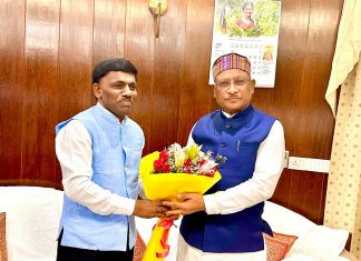 मुख्यमंत्री विष्णुदेव साय से गोवा विधानसभा के अध्यक्ष रमेश बी तावड़कर की सौजन्य मुलाक़ात