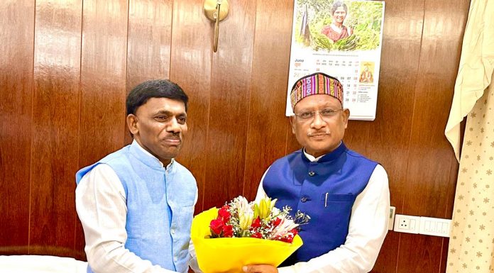 मुख्यमंत्री विष्णुदेव साय से गोवा विधानसभा के अध्यक्ष रमेश बी तावड़कर की सौजन्य मुलाक़ात