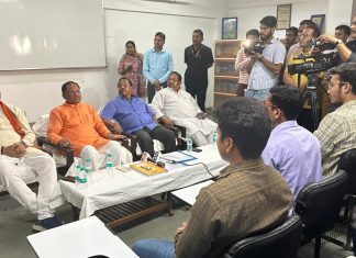 मुख्यमंत्री विष्णुदेव साय का ट्राइबल यूथ हॉस्टल का दौरा