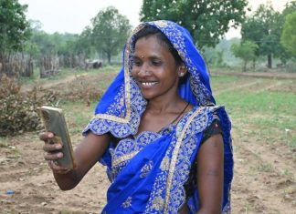 महतारी वंदन योजना से महिलाएं बन रही है आत्मनिर्भर