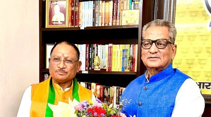 मुख्यमंत्री विष्णुदेव साय ने सिक्किम के नव नियुक्त राज्यपाल ओमप्रकाश माथुर को नई दिल्ली में दी बधाई