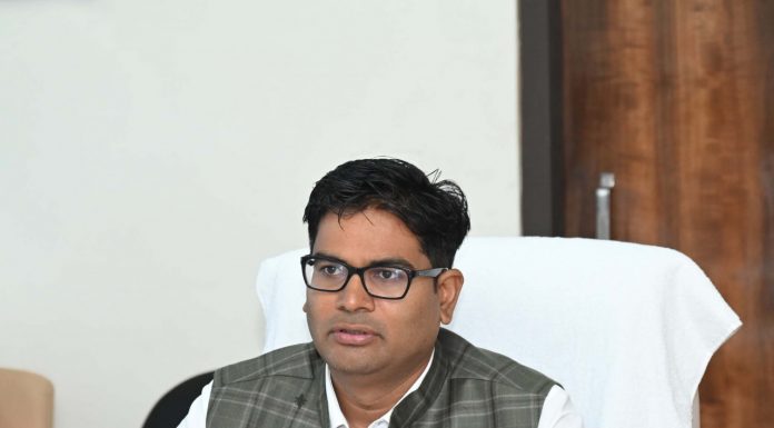 आवास एवं पर्यावरण मंत्री ओ.पी. चौधरी ने ली छत्तीसगढ़ पर्यावरण संरक्षण मंडल के क्षेत्रीय अधिकारियों की समीक्षा बैठक