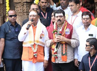 मुख्यमंत्री विष्णुदेव साय ने शिव भक्त कावड़ियो और श्रद्धालुओं से कहा कि आज बड़े सौभाग्य की बात है…