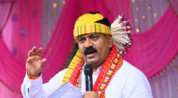 प्रदेश की सरकार आदिवासी अधिकार, उनके विकास और संस्कृति की रक्षा एवं संवर्धन के लिए प्रतिबद्ध: उपमुख्यमंत्री विजय शर्मा