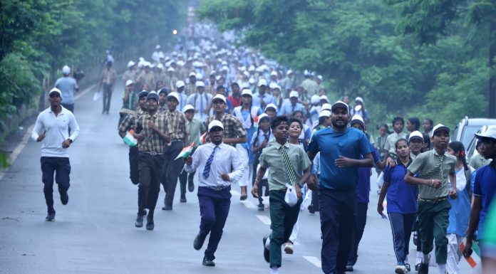 रायगढ़ : तिरंगा पूर्वजों के बलिदान और भविष्य की नींव सशक्त बनाने का प्रतीक- कलेक्टर कार्तिकेया गोयल