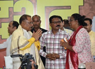 न्यूजीलैंड में आयोजित कॉमनवेल्थ गेम्स में सिल्वर मेडल जीतने वाली रीबा बेन्नी के माता-पिता ने मुख्यमंत्री का जताया आभार