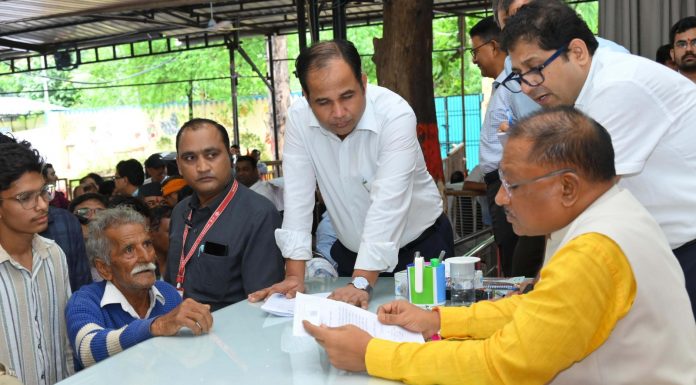 जनदर्शन: बोधनलाल की अधिग्रहित जमीन का जल्द मिलेगा मुआवजा , मुख्यमंत्री ने बालोद कलेक्टर को दिए त्वरित कार्रवाई के निर्देश