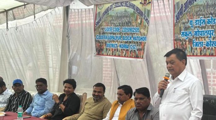 शिक्षा की दिशा में किए जा रहे प्रयासों से बालिकाओं को लाभ के साथ-साथ आत्मविश्वास भी बढ़ा: उद्योग मंत्री देवांगन