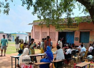 मुख्यमंत्री के सार्थक प्रयास से विशेष पिछड़ी जनजाति पहाड़ी कोरवा परिवारों का संवर रहा जीवन