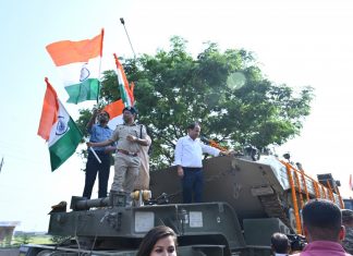 मुख्यमंत्री विष्णुदेव साय के नेतृत्व और पहल में हो रहे भव्य सैन्य समारोह के लिए आज राजधानी रायपुर पहुंचे भारतीय सेना के भीष्म टैंक और अन्य आर्टिलरी का शानदार स्वागत किया गया