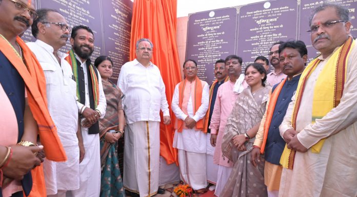 मुख्यमंत्री विष्णु देव साय ने दंतेवाड़ा में 167 करोड़ 21 लाख रुपए के विकास कार्यों का किया लोकार्पण एवं भूमिपूजन