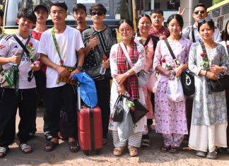 जनजातीय गौरव दिवस पर प्रस्तुति देने अरूणाचल प्रदेश, उत्तराखण्ड, तेलंगाना, राजस्थान और सिक्किम के आदिवासी नर्तक दल रायपुर पहुँचे