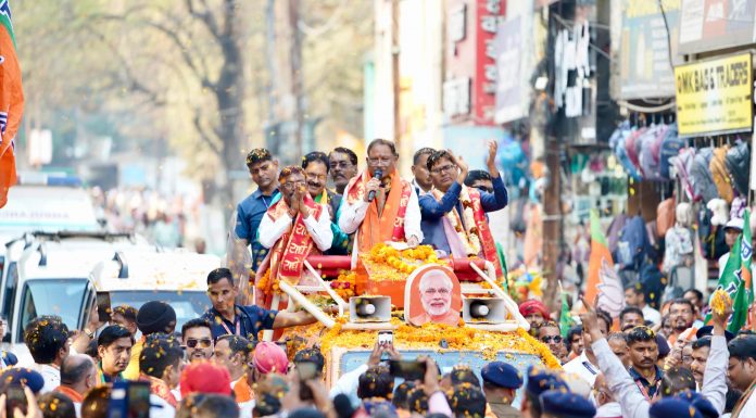 रायगढ़ के विशाल रोड शो में शामिल हुए मुख्यमंत्री विष्णु देव साय, उमड़ा जनसैलाब
