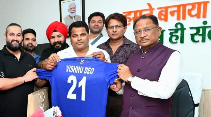 मुख्यमंत्री विष्णुदेव साय से मिली लीजेन्ड 90 की आयोजन समिति