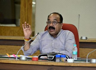 उप मुख्यमंत्री अरुण साव ने नगरीय निकायों के कार्यों की समीक्षा की