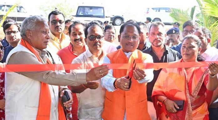 मुख्यमंत्री विष्णुदेव साय ने बगिया में पर्यावरण वाटिका का किया लोकार्पण