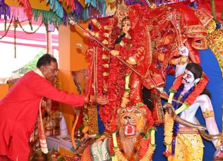 मुख्यमंत्री विष्णु देव साय ने की मां दुर्गा की पूजा अर्चना
