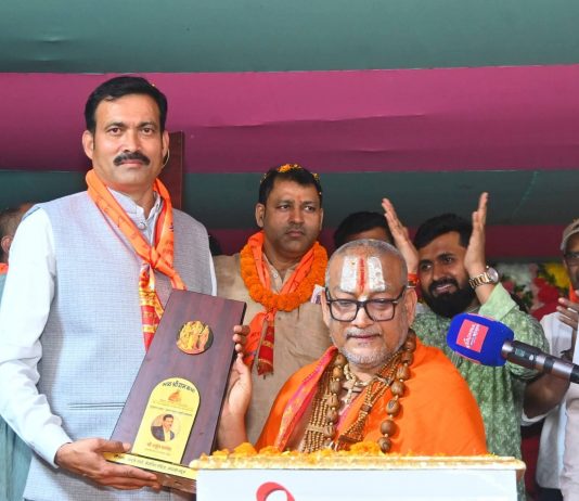 नक्सल प्रभावित क्षेत्रों में उत्कृष्ट और निर्भीक पत्रकारिता के लिए अर्जुन पांडेय को श्रमजीवी गिल्ड फाउंडेशन ने किया सम्मानित