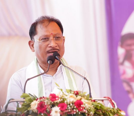 मुख्यमंत्री साय ने बच्चों से मन लगाकर पढ़ाई करने का किया आह्वान: शिक्षा को बताया उज्ज्वल भविष्य और सफलता का आधार